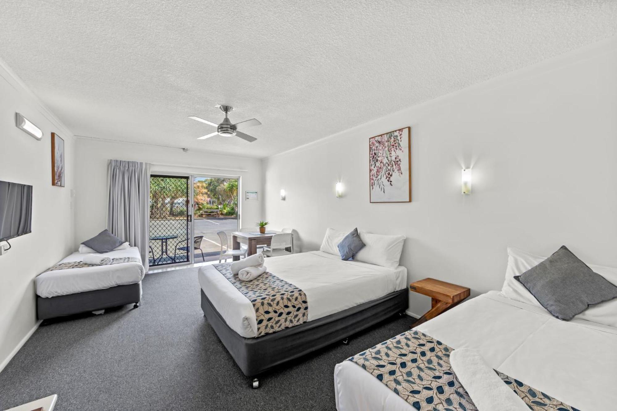 Pottsville Beach Motel エクステリア 写真